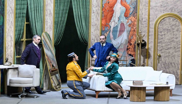 Broadway’in ünlü komedi müzikali 