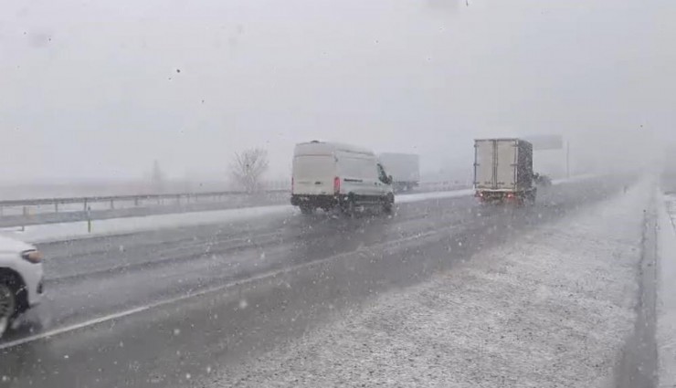 Denizli'nin yüksek kesimlerinde kar yağışı etkili oluyor