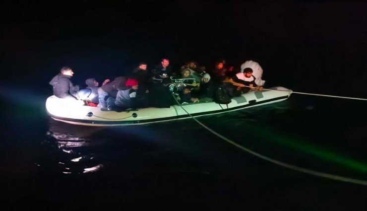 Foça’da göçmen faciası: 33 kişi kurtarıldı, 3 can kaybı