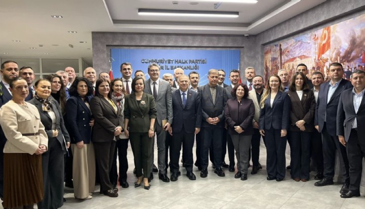 İzmir’de CHP zirvesi: Genel Merkez mali tablo ve örgüt sorunları için devrede