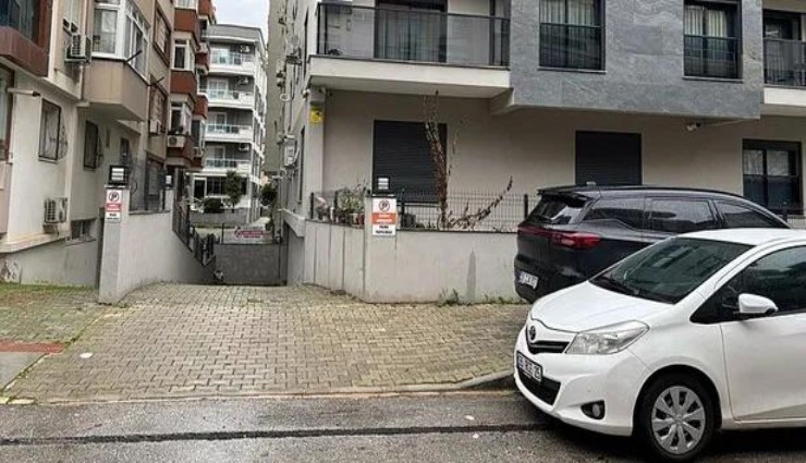 İzmir’de sahte polis yeleğiyle gelen ölüm