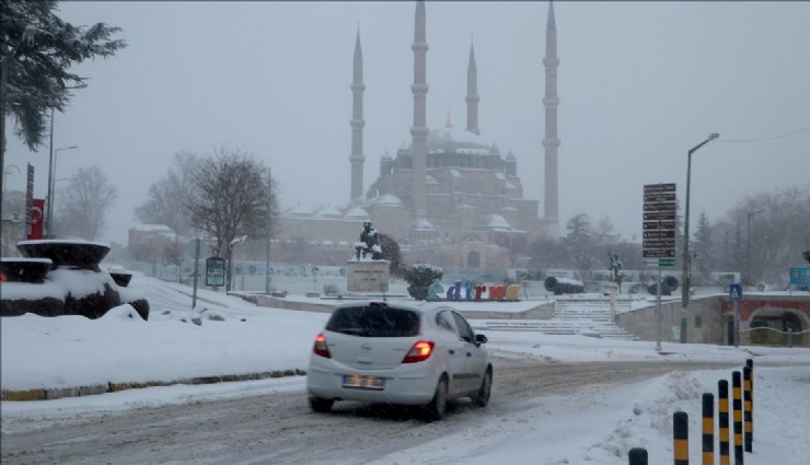Kar yeniden Edirne'den giriş yaptı