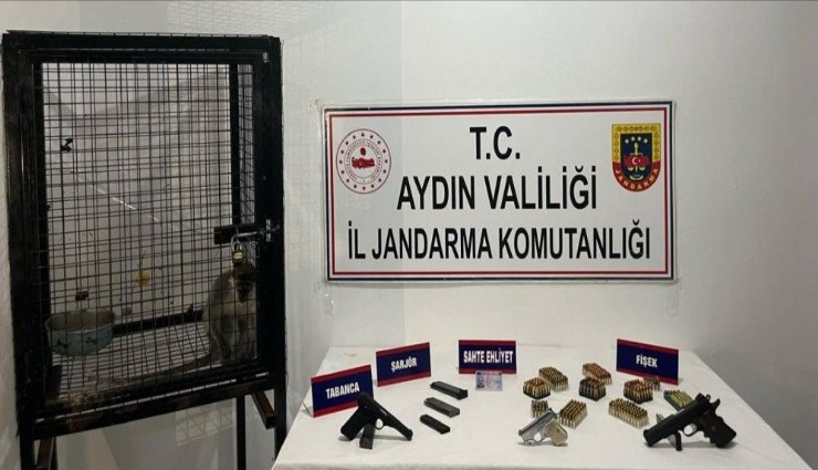 Kuşadası’nda jandarmadan şok baskın: Evden silah ve maymun çıktı