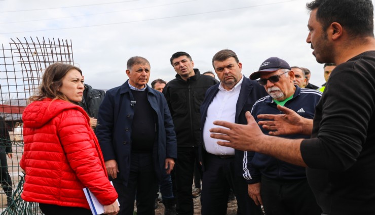 Seferihisar'da sel ve fırtına sonrası yoğun mesai: Tüm ihbarlara anında müdahale