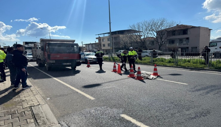 Torbalı’da ölümlü kaza sonrası yol kapandı