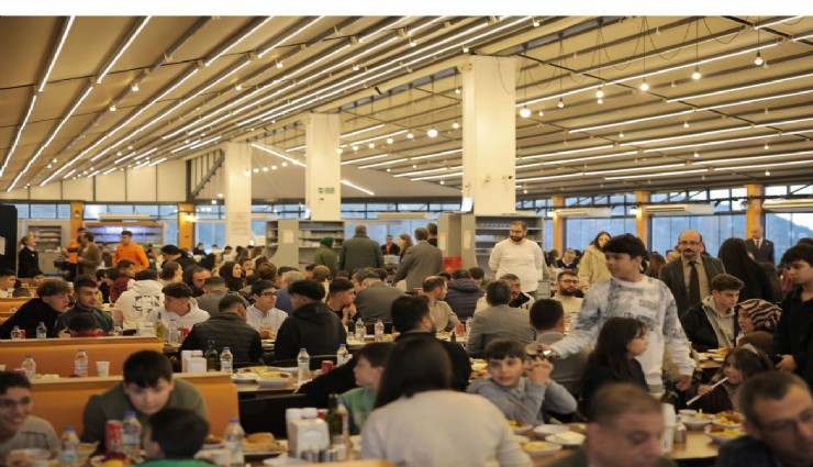 260 çocuk için özel iftar buluşması