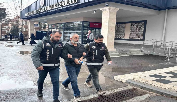 Bakan Gürlek’in tapu kayıtlarını sorgulayan tapu müdürü tutuklandı