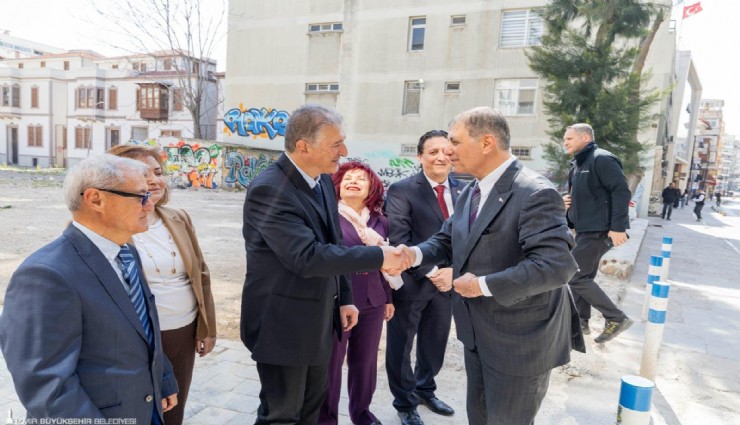 Başkan Tugay’dan Tıp Bayramı mesajı: Hekimlik onurlu ama zor bir yolculuk