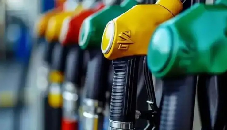 Benzine zam geliyor