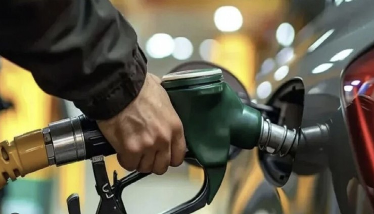 Benzine zam yolda