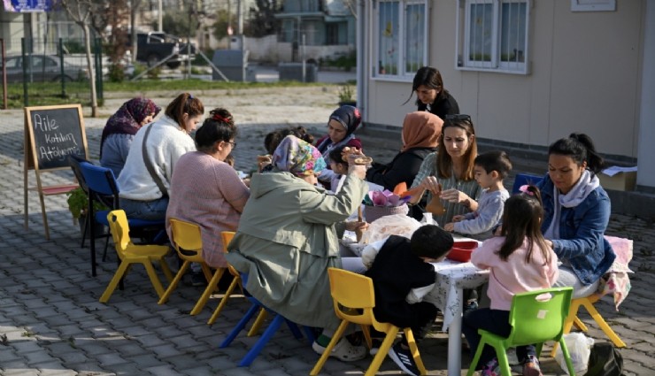 Bornovalı miniklere Çim Adam Atölyesi