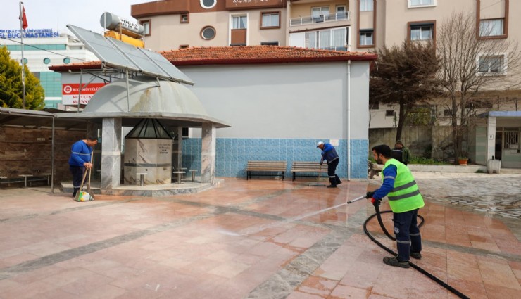 Buca’da bayram öncesi ibadet alanları seferberliği