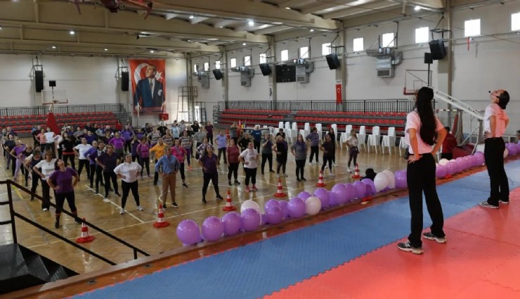 Çiğli’de 8 Mart coşkusu: Kadınlar sanat, spor ve yürüyüşle buluştu