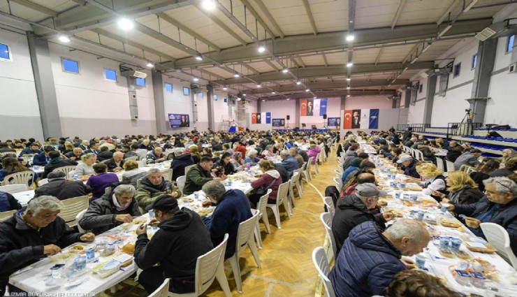 İzmir Büyükşehir’den Foça’da iftar buluşması