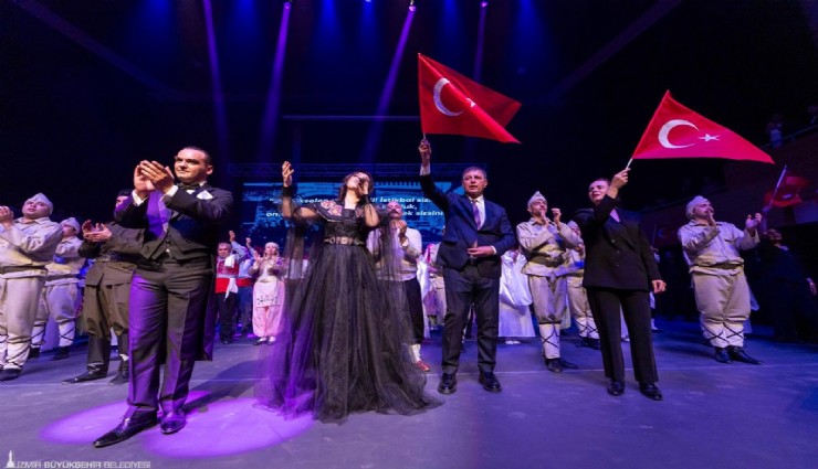 Uyan Memet Çanakkale ruhunu sahneye taşıdı