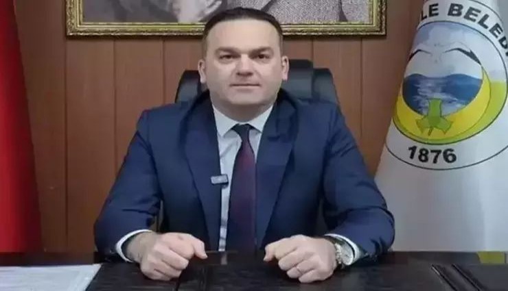 CHP’de disiplin süreci tamamlandı: Hasbi Dede’ye ihraç kararı