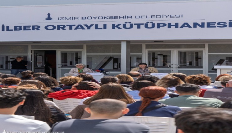 İzmir Kitap Fuarı’nda Ortaylı'nın ailesi okurlarla bir araya geldi