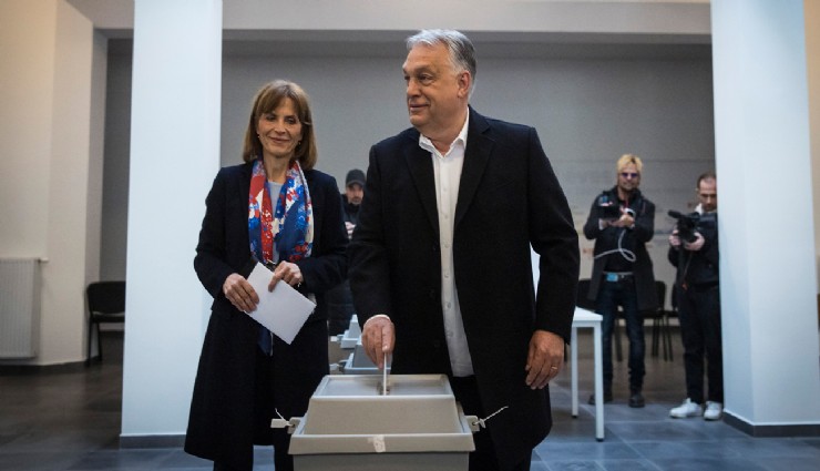 Macaristan'da ilk sonuçlara göre seçimi muhalefet lideri Peter Magyar kazandı