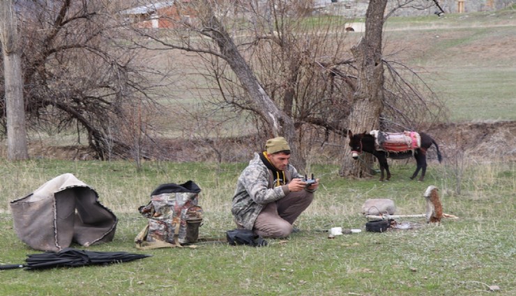 Saksağandan etkilendi, çobanlığı dijitalleştirdi, artık koyun sürüsünü dronle yönetiyor