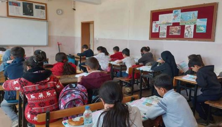 Gaziantep'te fırtına sonrası okullar tatil edildi