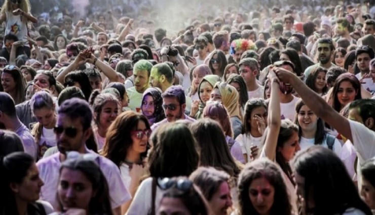 Türkiye nüfusunun yüzde 14,8'ini genç nüfus oluşturdu