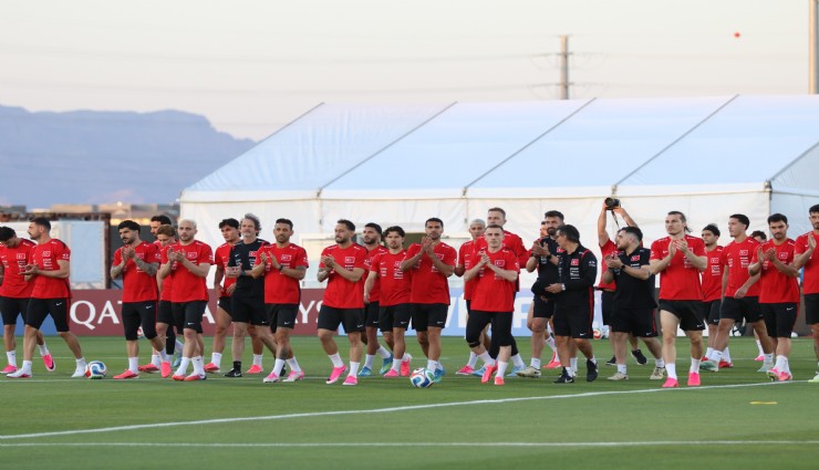 A Milli Futbol Takımı, Arizona'daki ilk antrenmanını taraftara açık yaptı