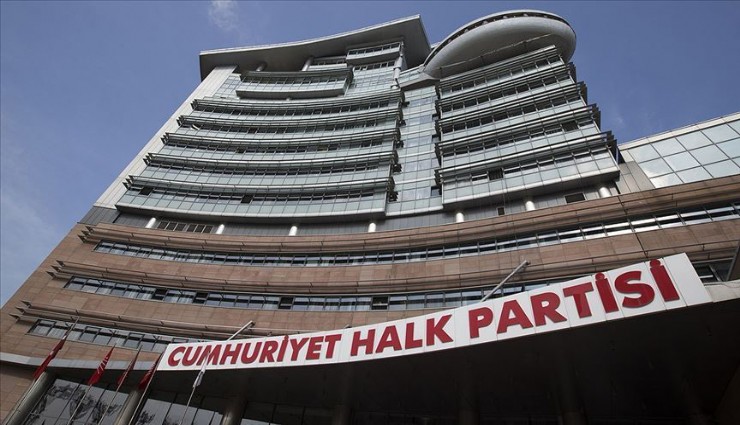 İddialarla kulislerden düşmeyen CHP'nin MYK toplantısı başladı
