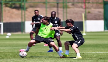 Beşiktaş'ta FC Midtjylland maçı hazırlıklarını sürdürdü