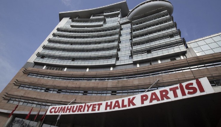 CHP'de 7 il başkanı görevden alındı