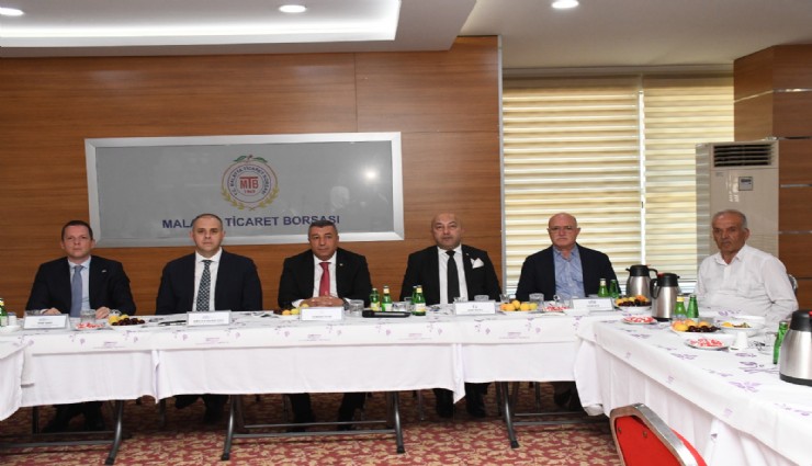 Malatya kayısısının geleceği masaya yatırıldı